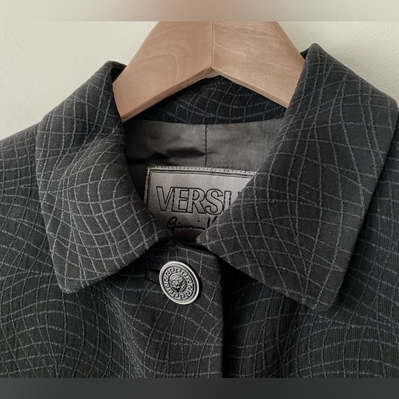 Versus Gianni Versace black blazer with line pattern - Picture 6 of 15